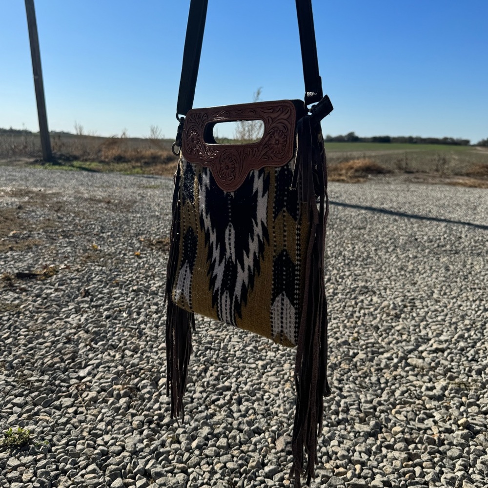 Western linen brown/black aztec with tooled leather top and handles